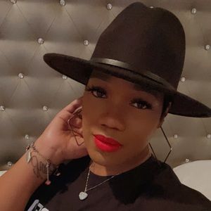 Meet your Posher, Krystal